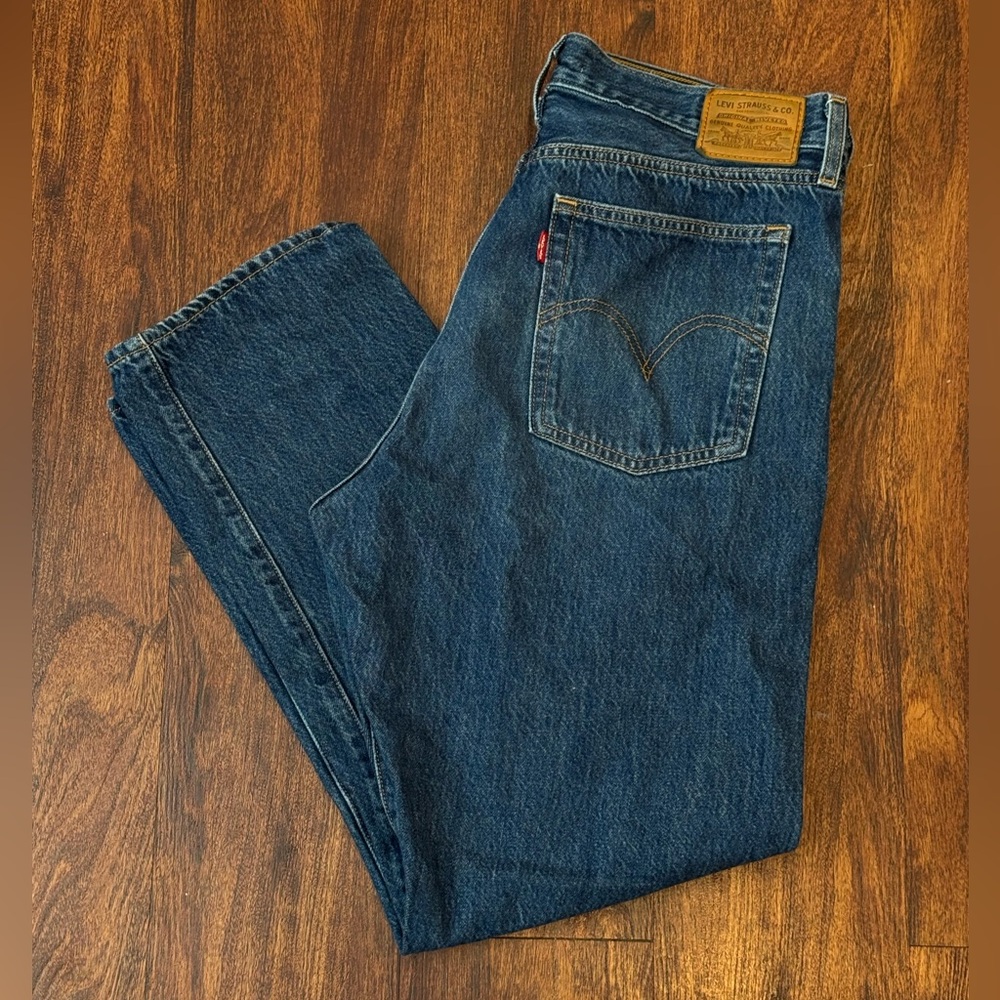 Levi’s wedgie straight jeans